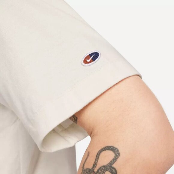 Nike Big Boys' Sportswear Swoosh Jr. High Gel Tee Sz Small - Picture 4 of 8